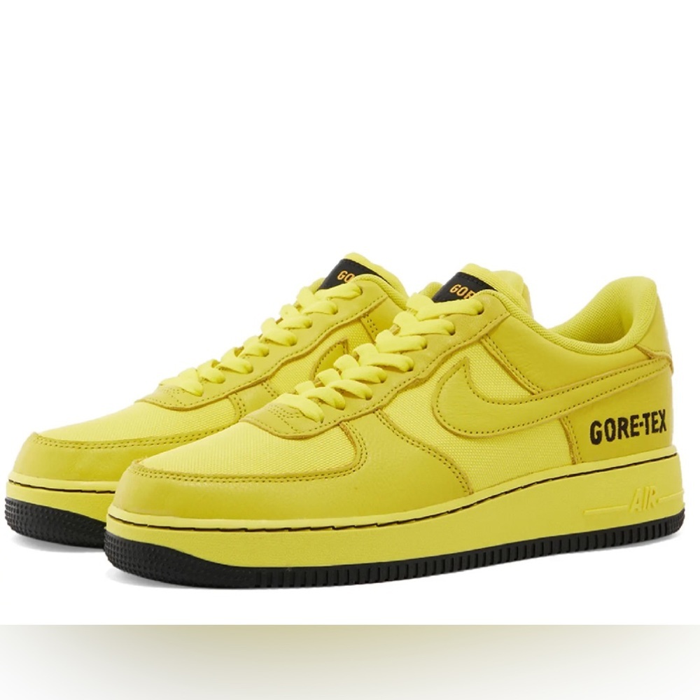 NIKE  GORE TEX